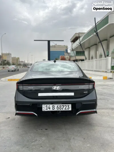 Hyundai Sonata SEL 2