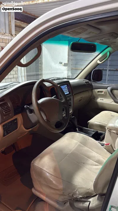 Toyota Land Cruiser GXR 4