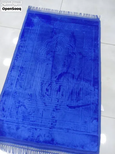 سجاد صلاة مخمل فاخر بأسعار خاصة للتوزيعات الخيرية 3