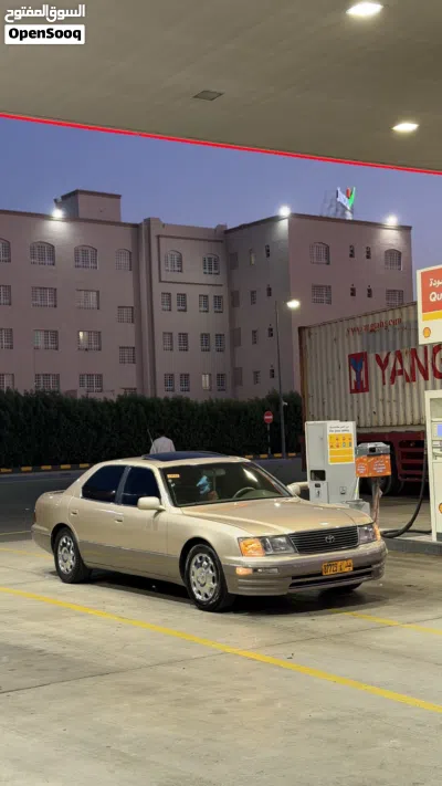لكزس LS LS 400 2