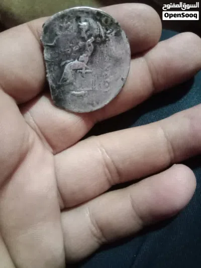الملك اسكندر المقدوني من الفضه بالحاله المنظورة وزن 15 غرام 2