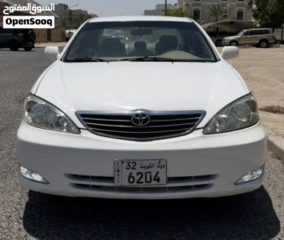 Toyota Camry GL 2