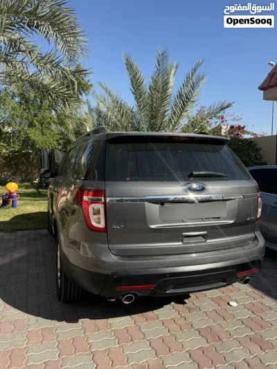 Ford Explorer XLT 3