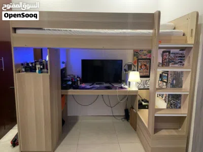 سرير ايكيا مع مكتب بحاله ممتازه قبل 6 اشهر الشراء مع فرشه ونظيف مافي مشاكل 4