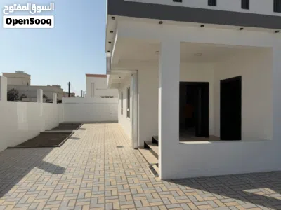 للبيع توين فيلا فاخرة في بركاء – صومحان تصميم عصري وموقع هادئ 4