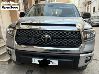 Toyota Tundra SR5 2