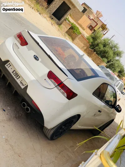 كيا فورتي GT-Line 4