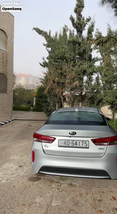 Kia K5 Standard 2
