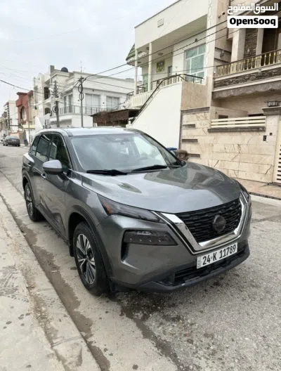 Nissan Rogue SV 2