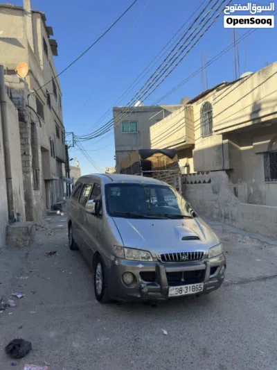 Hyundai H1 4