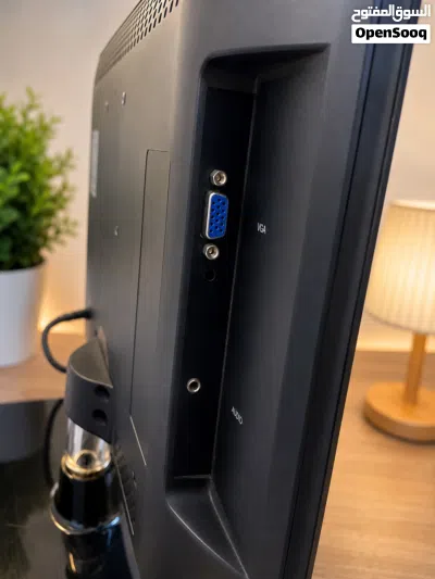 شاشة MOV LCD 19 بوصة تقريبًا بحالة جيد ولا تشكو من شيء 2