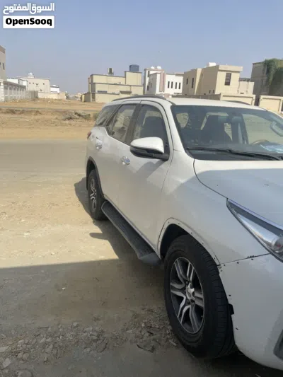 Toyota Fortuner VXR 3