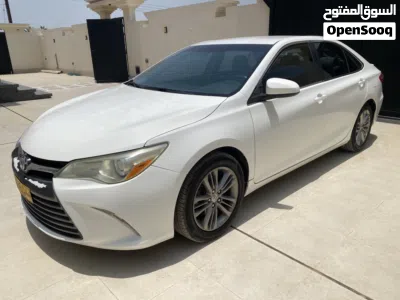 Toyota Camry LE 2
