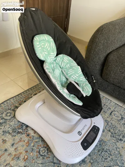 هزّازة/مرجيحة ذكية للرضّع من 4moms تعمل بالكهرباء، مصممة لتهدئة الطفل بحركات هادئة تحتاج صيانه 2