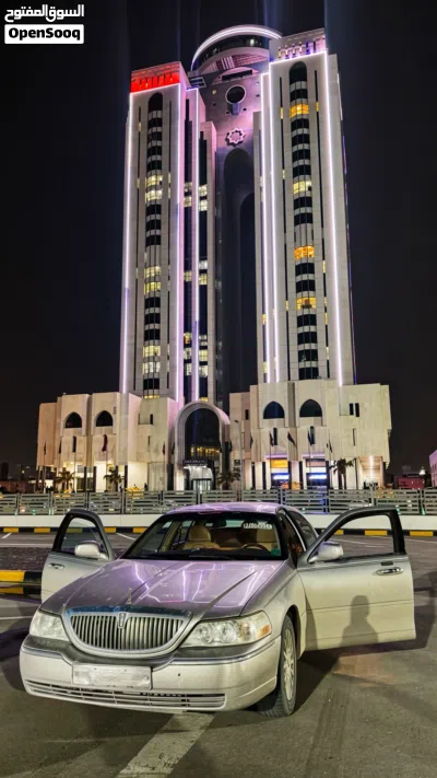 لينكولن تاون كار 4