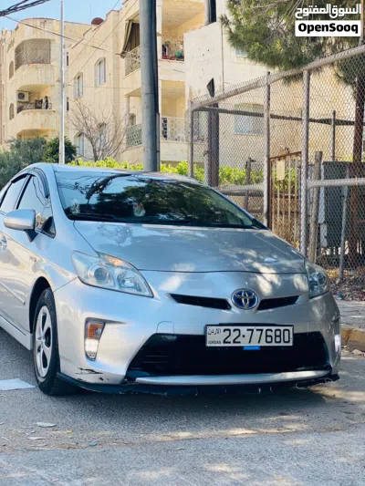 Toyota Prius XLE 3