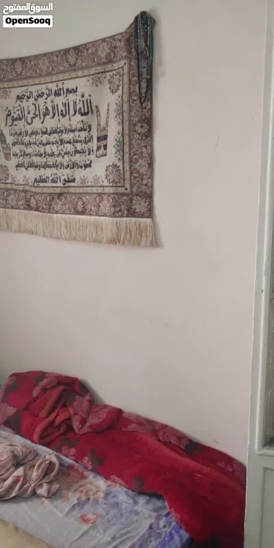 شقة 4 غرف وحمام ومطبخ جاهزة للسكن الدور الثانى على ناصية شارع 45 العصافرة بجوار ابو كمال 3