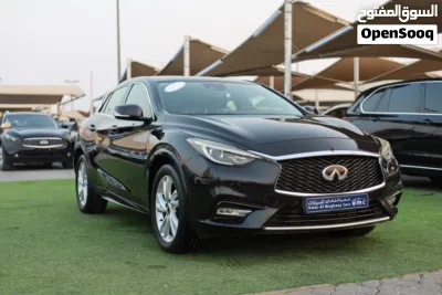 إنفينيتي QX30 Pure 3