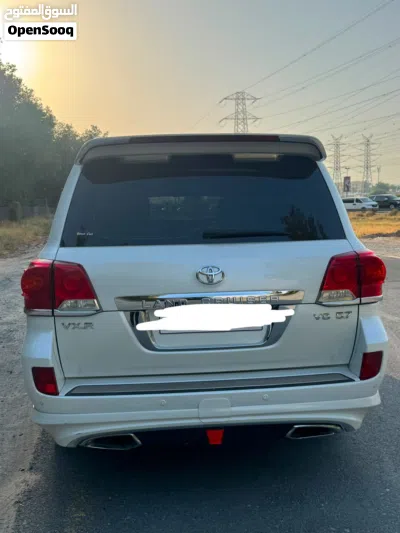 تويوتا لاند كروزر VXR 3