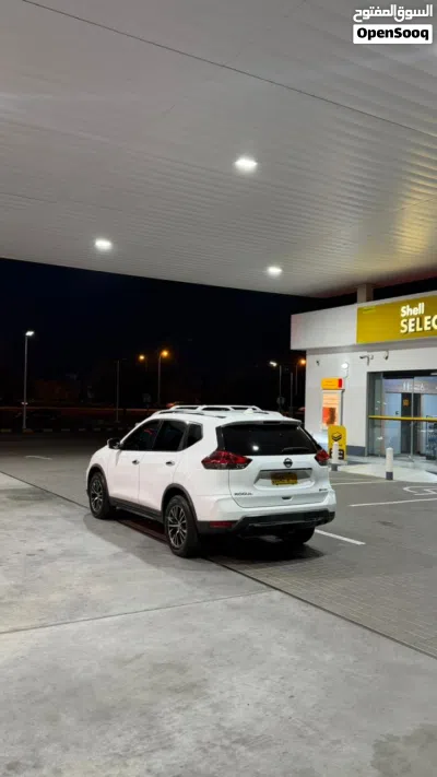 Nissan Rogue SV 4