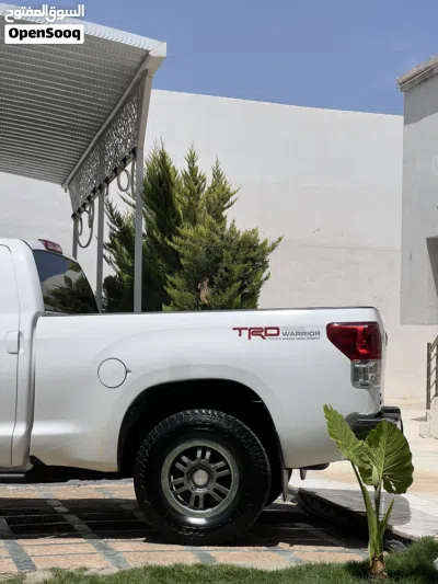 Toyota Tundra Base 4