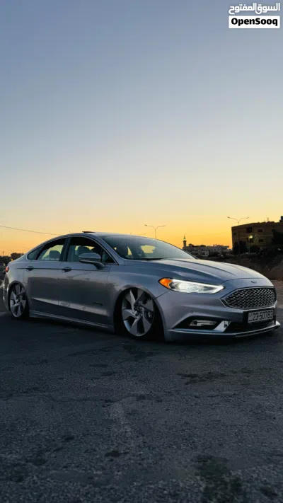 Ford Fusion SE 2