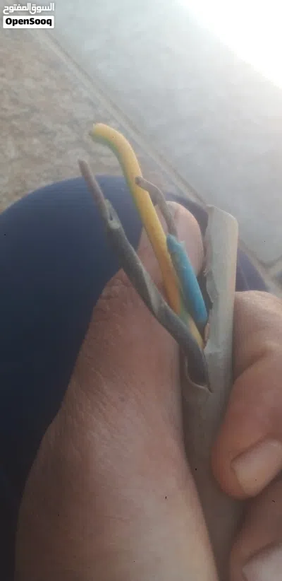 كابل ضيء 6ملي ×4 كابل ضيء تل 2.5ملي ×3 2