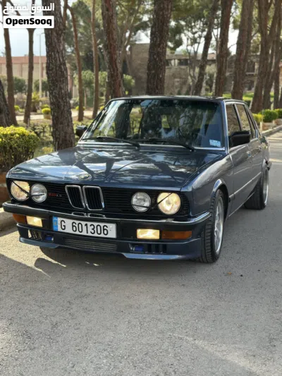 بي ام دبليو الفئة 5 528 3