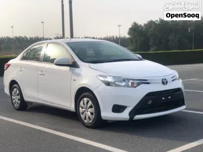 Toyota Yaris Basic 4