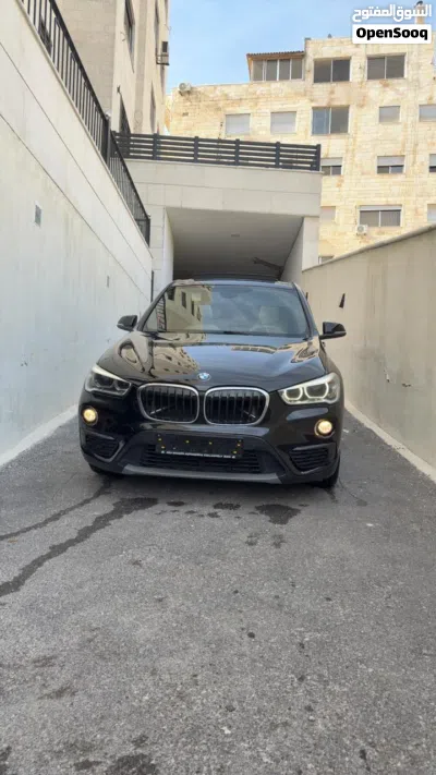 بي ام دبليو الفئة X1 Standard 2