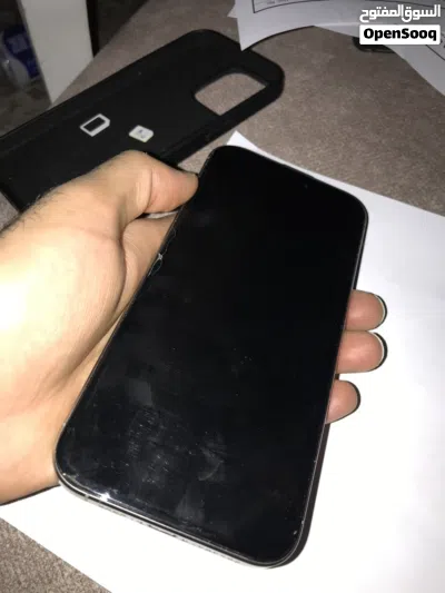 ايفون 16 بروماكس رصاصي 2