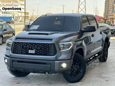 Toyota Tundra Base 2