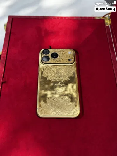 IPHONE 17PRO MAX GOLD EDITION 4