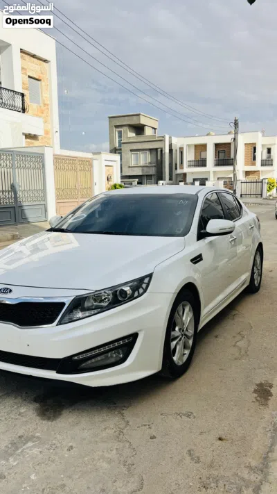 Kia K5 EX 4