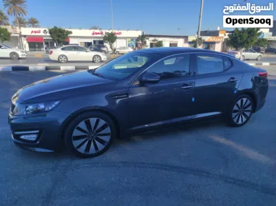 Kia K5 EX 2