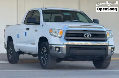 Toyota Tundra SR5 4
