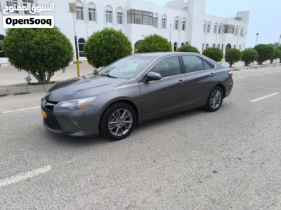 Toyota Camry SE 2