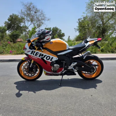 Honda CBR1000RR 3