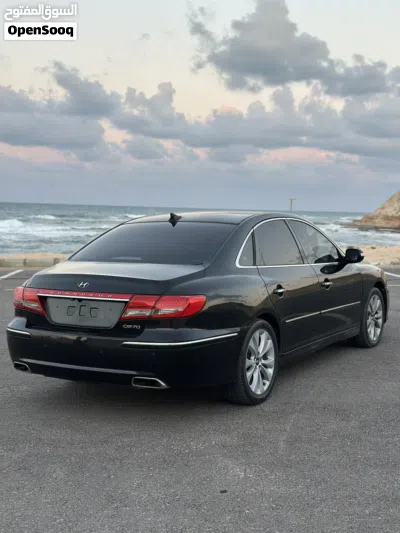 Hyundai Azera Standard 3