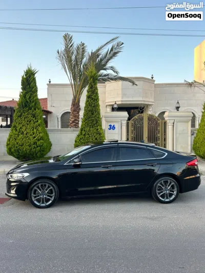 Ford Fusion Titanium 4