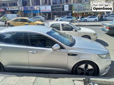Kia K5 Standard 4