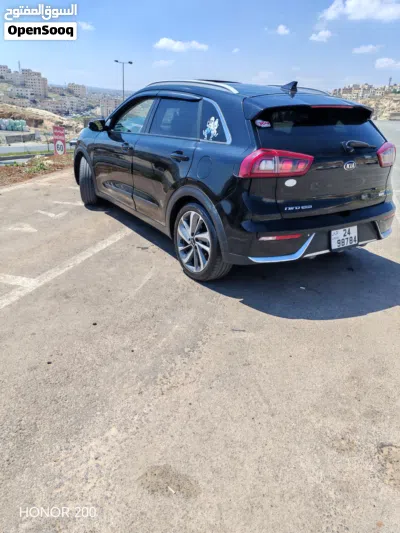 كيا نيرو EX Touring 3
