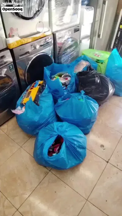 شروت العاب كامله للبيع من ضمنها كيس كبير كامل أغراض مطبخ بحال الوكاله للبيع كاملين مش بالقطعه 2