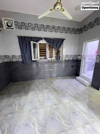 شقه للايجار في الجنينه بناء حديث ديلوكس 4