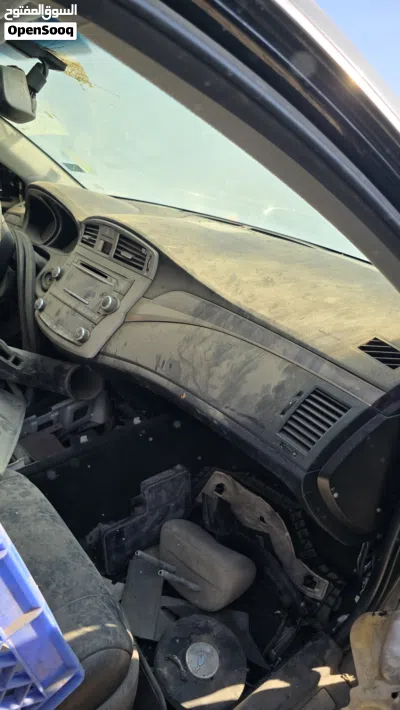 تويوتا افالون قطع غيار سكراب 2010 افلون Toyota Avalon 3