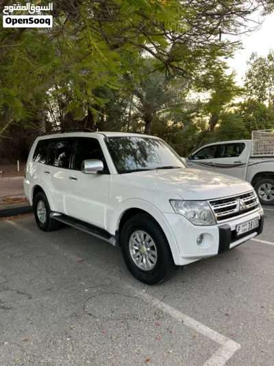 Mitsubishi Pajero GLS 3