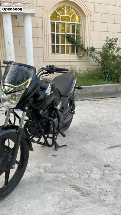 Honda Unicorn 4