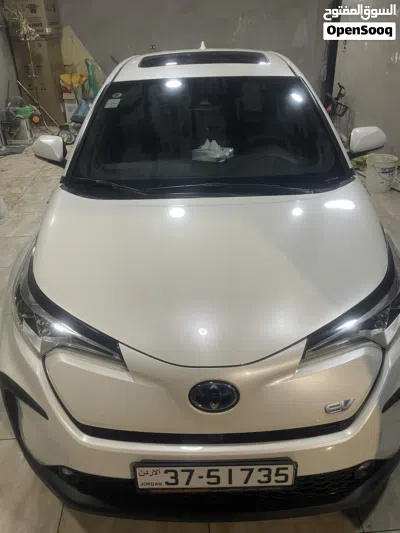 Toyota C-HR LUX 2