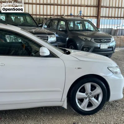 Toyota Camry SE 2