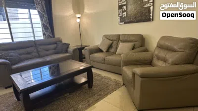 طقم كنب للبيع المستعجل بسعر لقطة مشحون من الامارات ثقيل جدا من (هوم سنتر دبي) 2